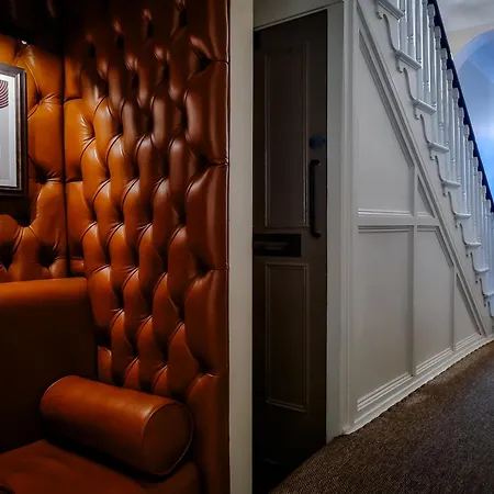 New Holgate 酒店 4*